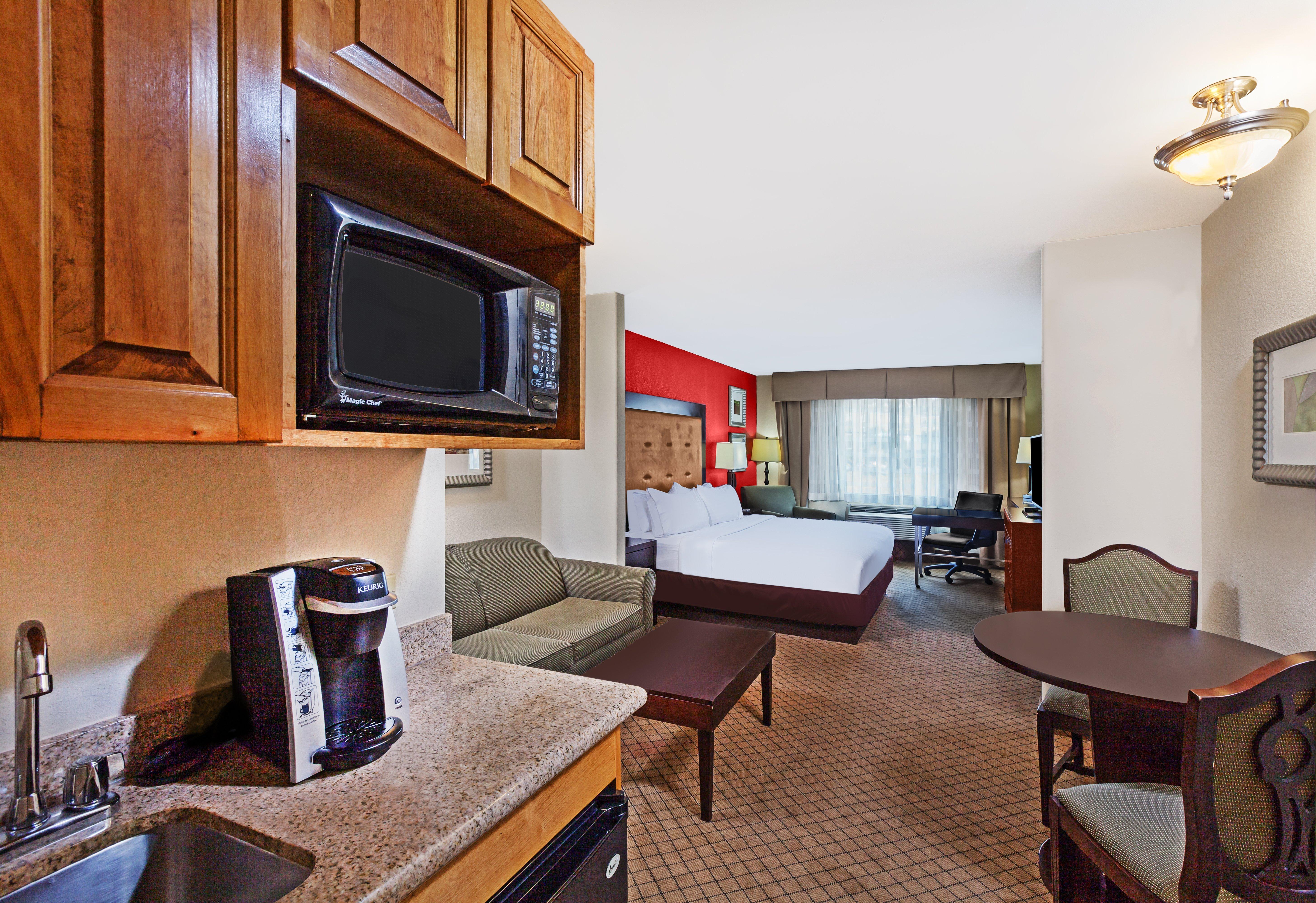 Holiday Inn Express & Suites Lafayette South By Ihg Exterior foto