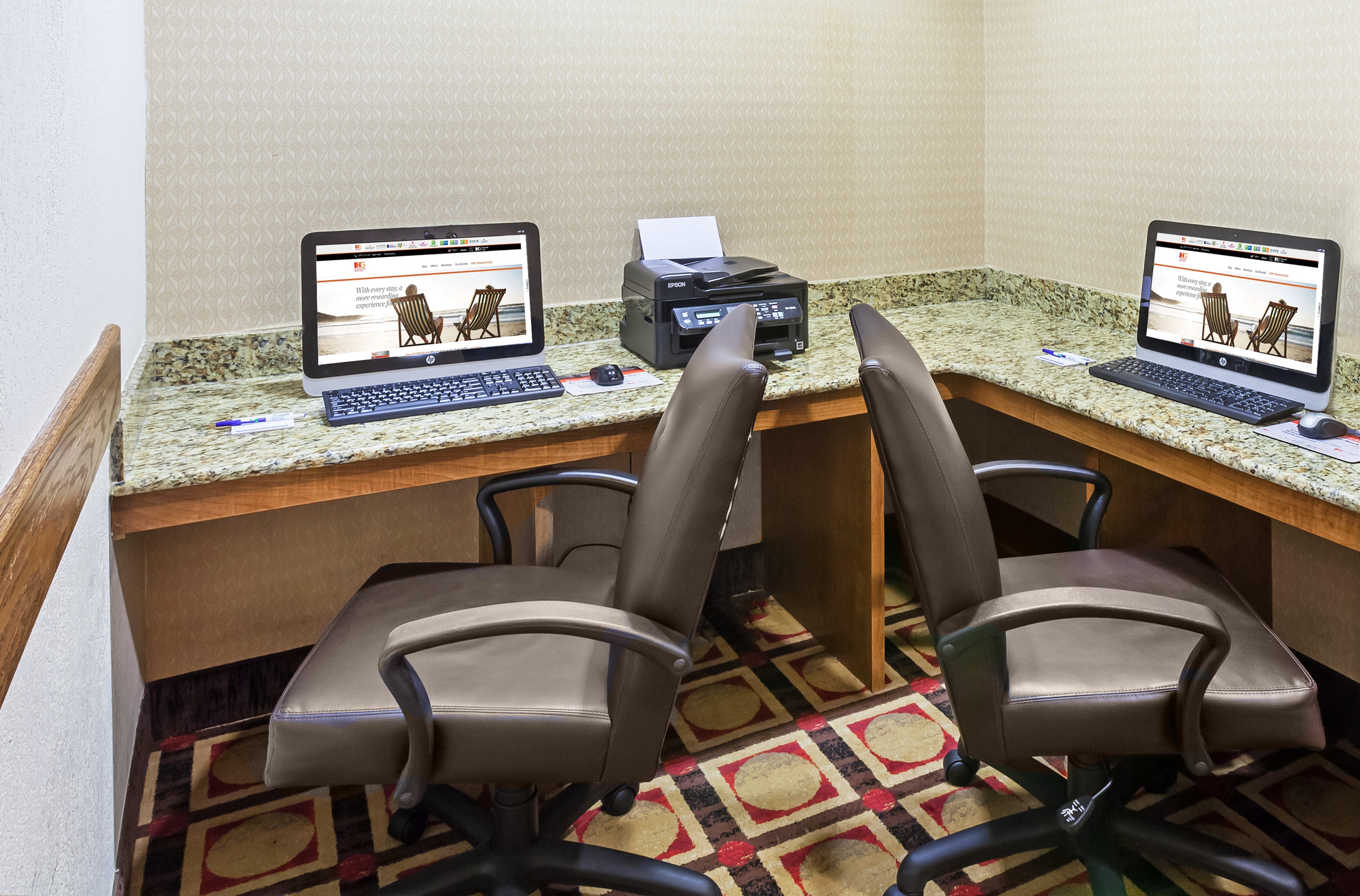 Holiday Inn Express & Suites Lafayette South By Ihg Exterior foto