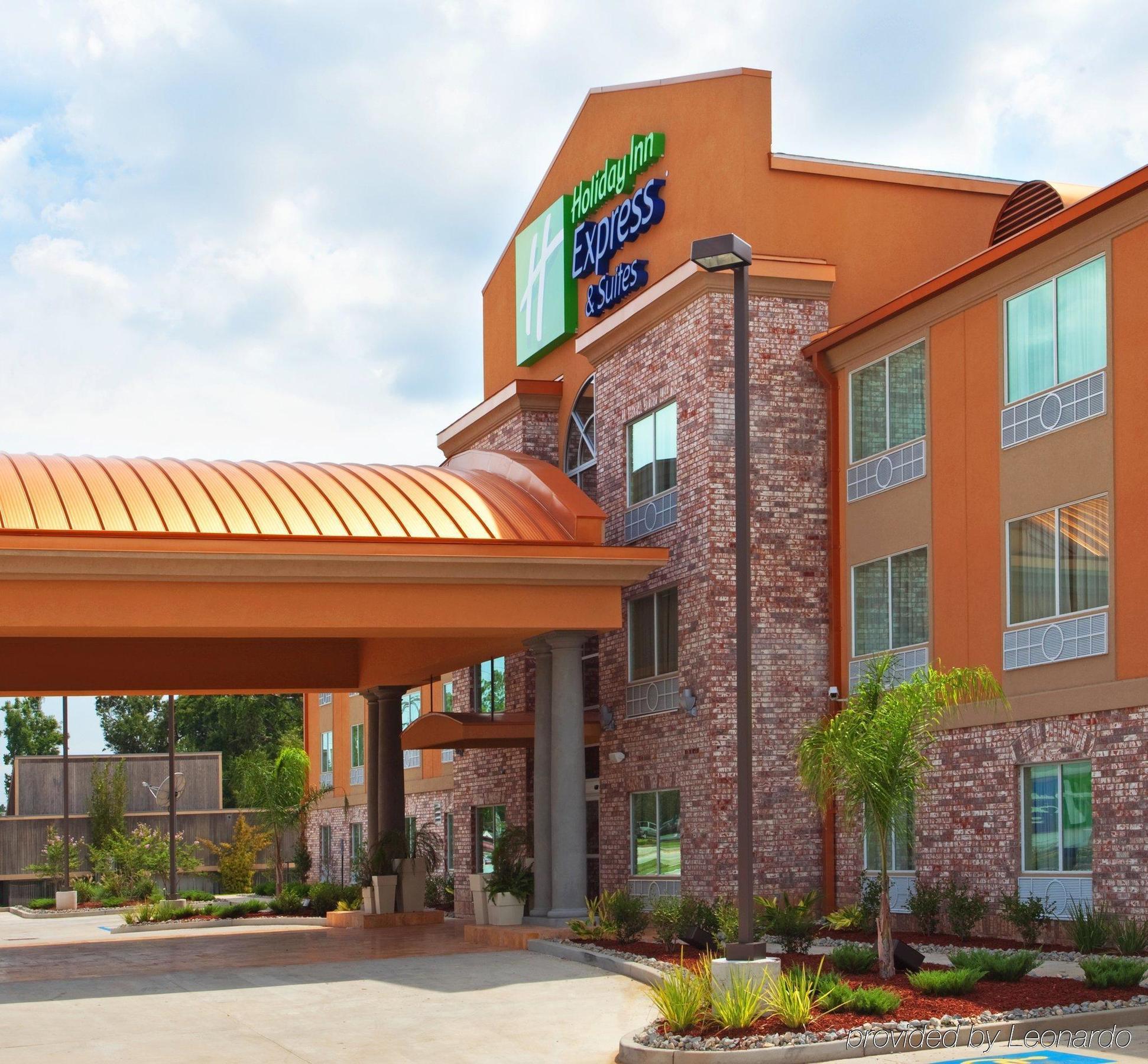 Holiday Inn Express & Suites Lafayette South By Ihg Exterior foto