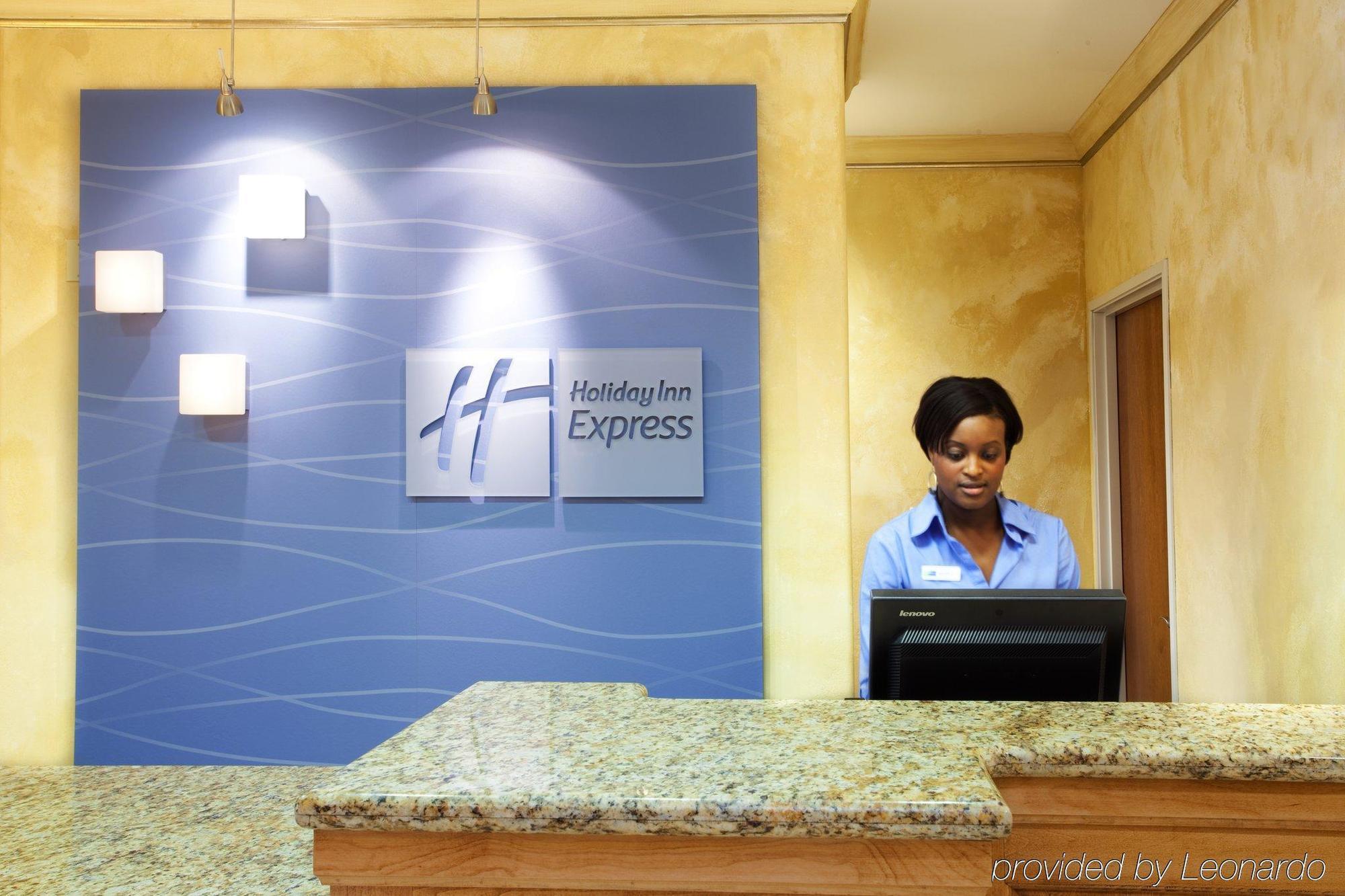 Holiday Inn Express & Suites Lafayette South By Ihg Exterior foto
