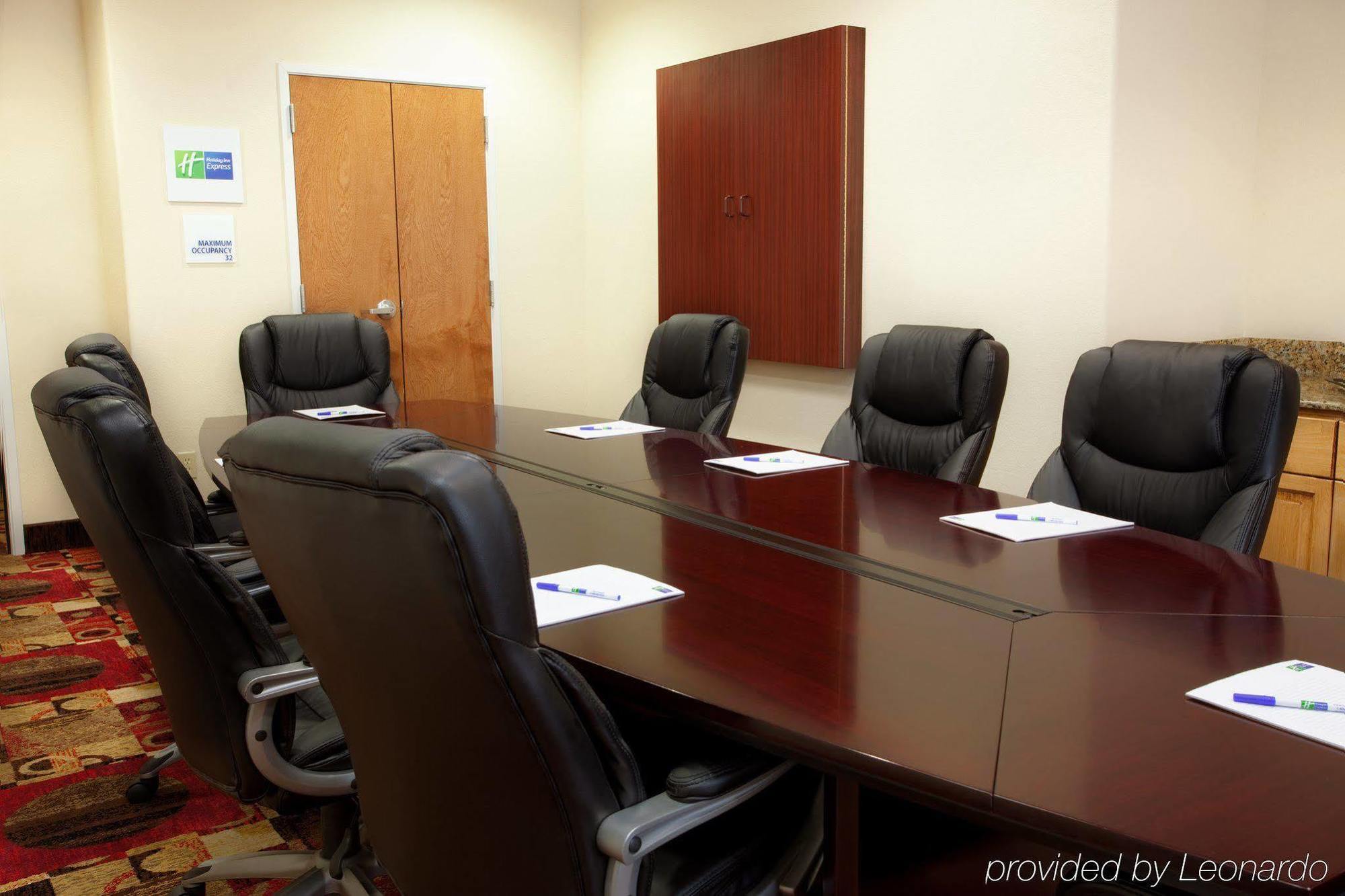 Holiday Inn Express & Suites Lafayette South By Ihg Einrichtungen foto